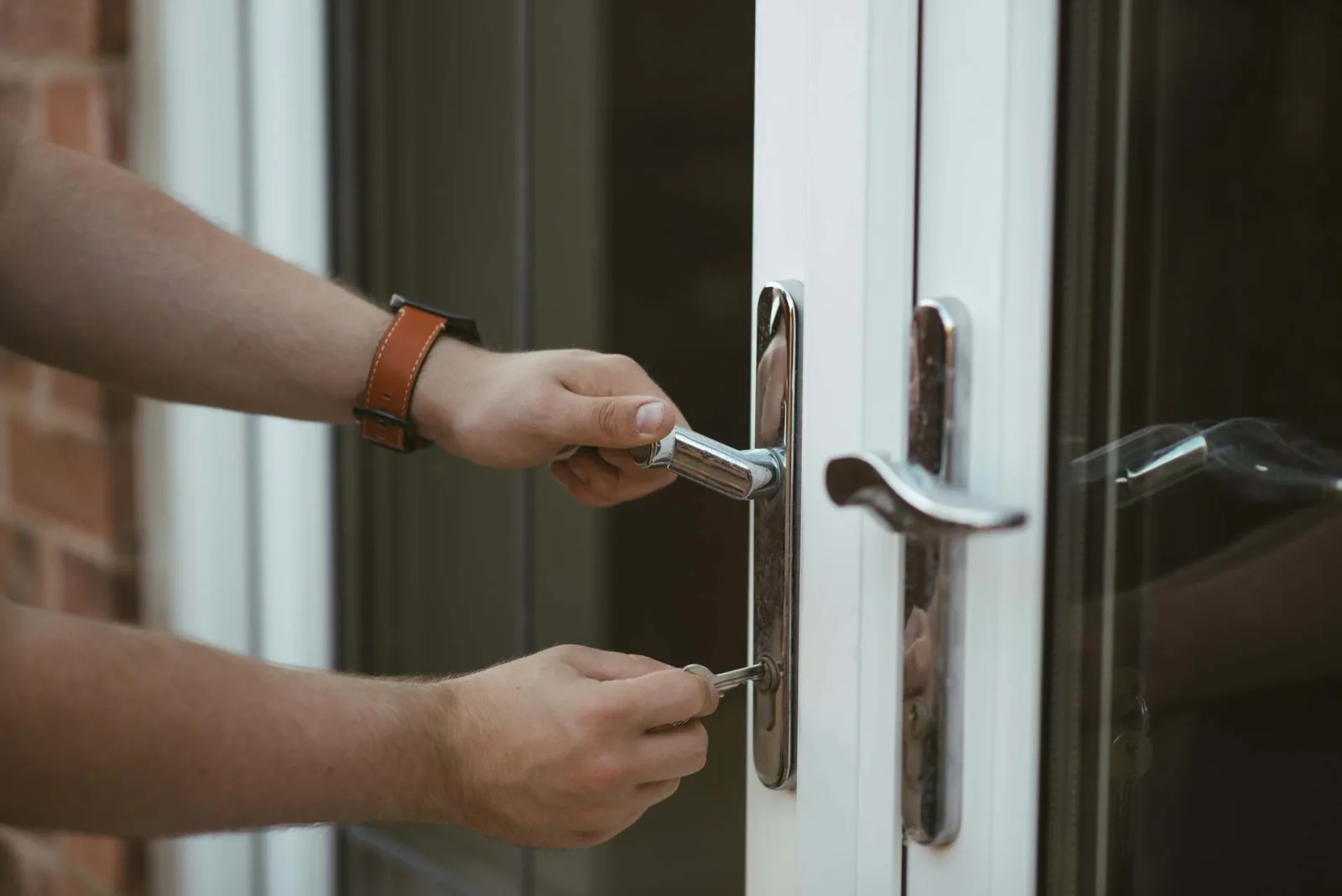 Hi-Q Locksmith door hardware service in Fort Worth